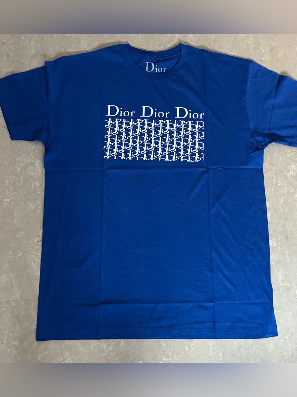 NWT Men’s Royal Blue Luxury Graphic T-shirt Size XL